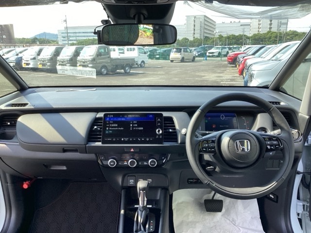 ホンダ フィット　ハイブリッド １．５ Ｅ：ＨＥＶ リュクス R8年 (近畿) 99