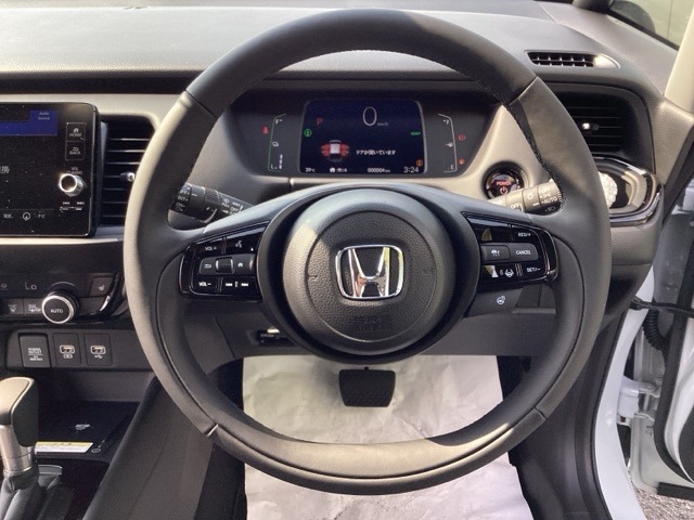 ホンダ フィット　ハイブリッド １．５ Ｅ：ＨＥＶ リュクス R8年 (近畿) 99