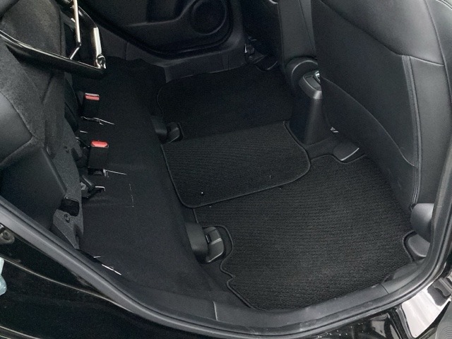 ホンダ フィット １．３ ホーム R4年 (近畿) 99