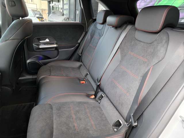 メルセデスベンツ Ｂクラス Ｂ２００Ｄ ディーゼルターボ R4年 (九州・沖縄) 99