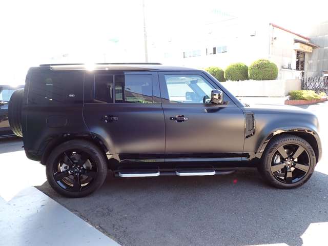 ランドローバー ディフェンダー １１０ Ｘダイナミック ＳＥ ３．０Ｌ Ｄ３００ ディーゼルターボ ４ＷＤ R6年 (九州・沖縄) 99