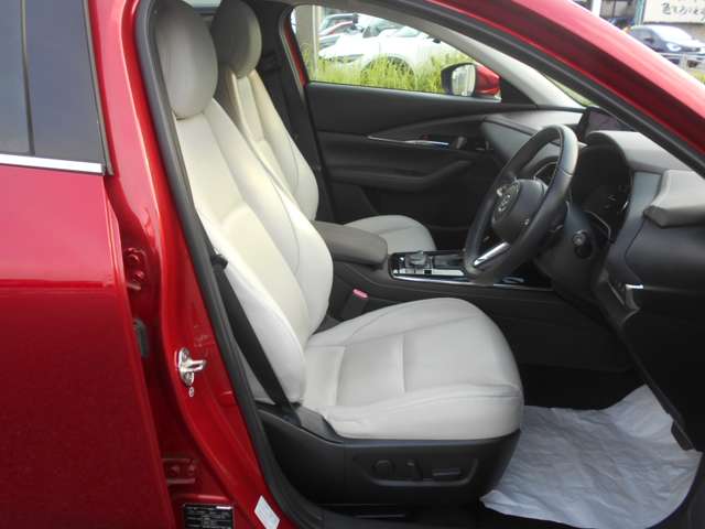 マツダ ＣＸ−３０ １．８ ＸＤ Ｌパッケージ ディーゼルターボ ４ＷＤ R1年 (関東) 99