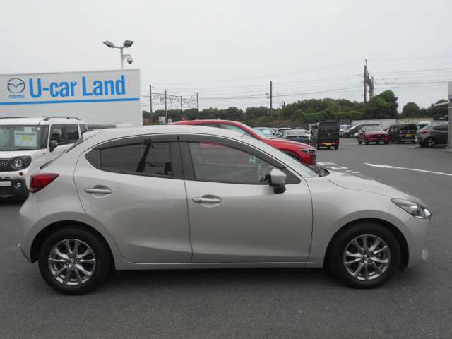 マツダ ＭＡＺＤＡ２ １．５ １５Ｓ サンリット シトラス R3年 (関東) 99