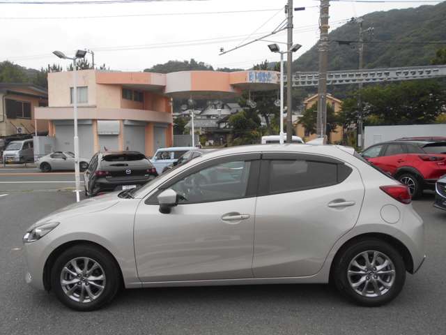 マツダ ＭＡＺＤＡ２ １．５ １５Ｓ サンリット シトラス R3年 (関東) 99