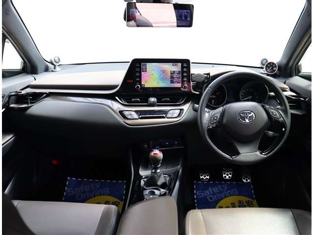 トヨタ Ｃ−ＨＲ １．２ Ｇ－Ｔ R2年 (関東) 99