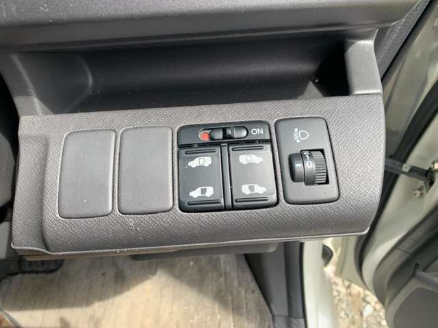 ホンダ ステップワゴン ２．０ Ｇ Ｌパッケージ H23年 () 99