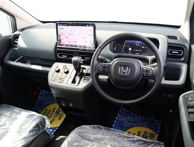 ホンダ フリード　ハイブリッド １．５ Ｅ：ＨＥＶ クロスター R8年 (関東) 99
