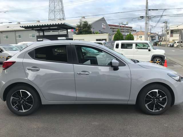 マツダ ＭＡＺＤＡ２ １．５ １５スポルトプラス R7年 (関東) 99