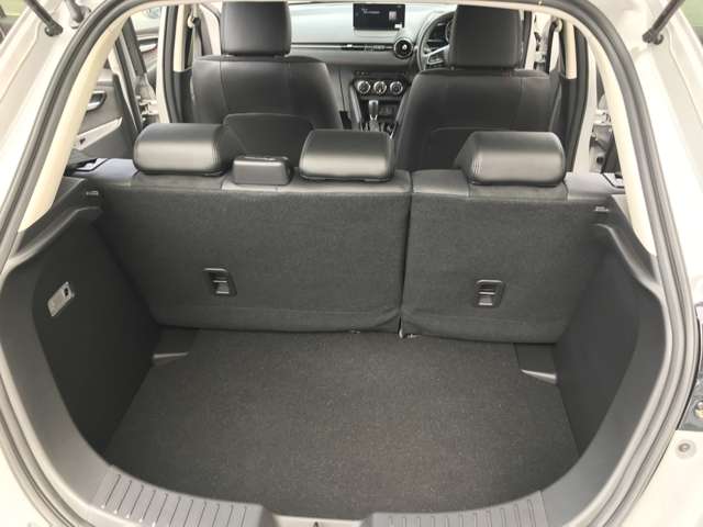 マツダ ＭＡＺＤＡ２ １．５ １５スポルトプラス R7年 (関東) 99