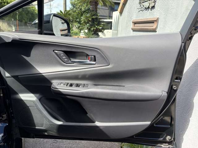 トヨタ プリウス ２．０ Ｚ R5年 (九州・沖縄) 99