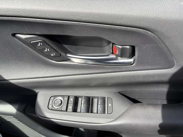 トヨタ プリウス ２．０ Ｚ R5年 (九州・沖縄) 99