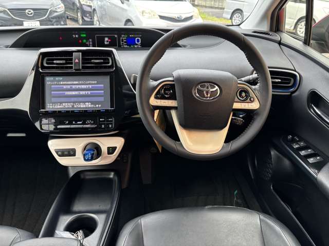 トヨタ プリウス １．８ Ｓ ツーリングセレクション H29年 (東海) 99