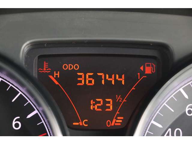 日産 ノート １．２ Ｘ Ｖセレクション プラスセーフティ H27年 (関東) 99