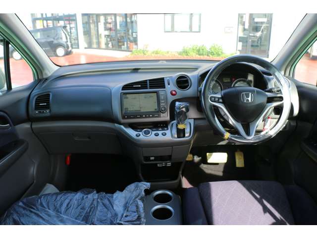 ホンダ ストリーム １．８ Ｘ ＨＤＤナビパッケージ H22年 (関東) 99