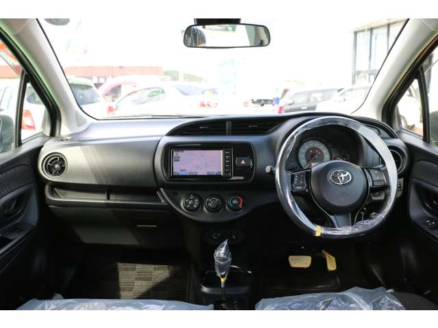 トヨタ ヴィッツ １．０ Ｆ H29年 (関東) 99