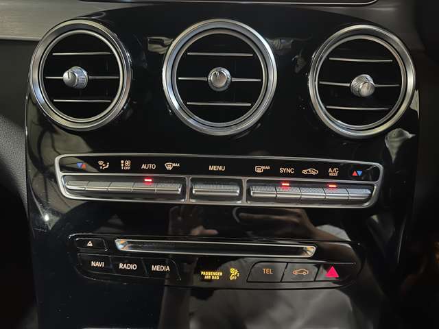 メルセデスベンツ ＧＬＣクーペ ２２０ Ｄ ４マチック スポーツ ４ＷＤ H29年 (関東) 99