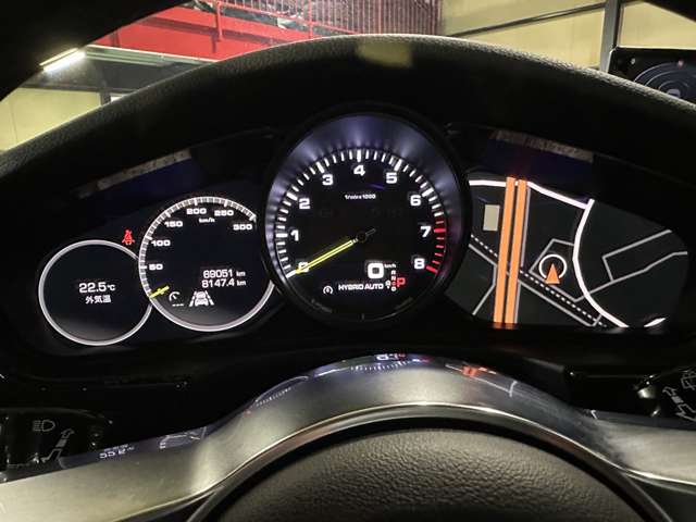 ポルシェ パナメーラ ４ Ｅハイブリッド ＰＤＫ ４ＷＤ R1年 (関東) 99