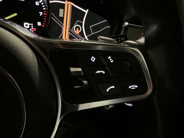 ポルシェ パナメーラ ４ Ｅハイブリッド ＰＤＫ ４ＷＤ R1年 (関東) 99