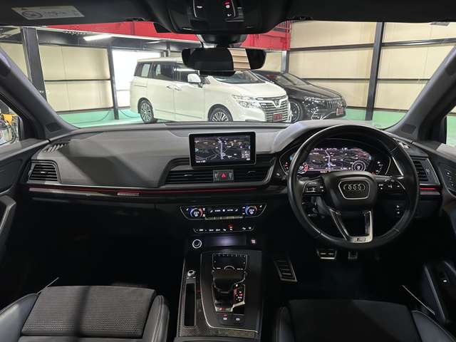 アウディ ＳＱ５ ３．０ ４ＷＤ H30年 (関東) 99