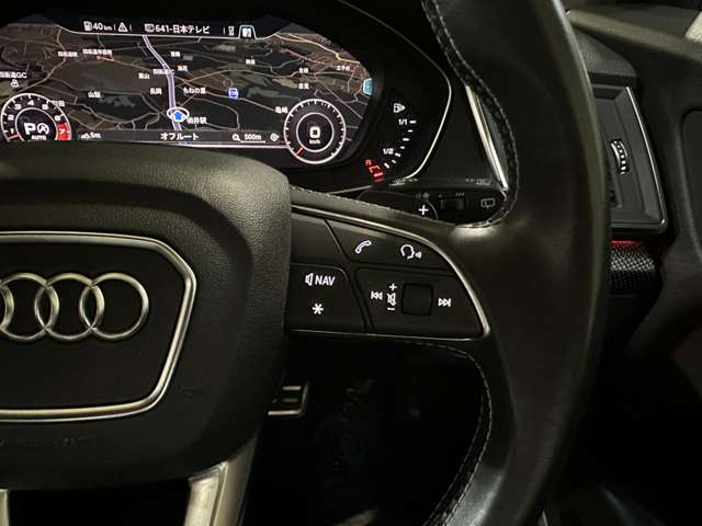 アウディ ＳＱ５ ３．０ ４ＷＤ H30年 (関東) 99