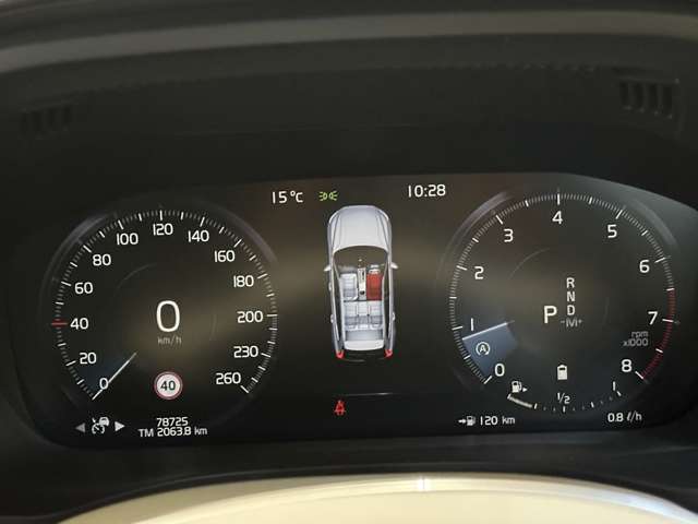 ボルボ ＸＣ６０ Ｂ５ ＡＷＤ インスクリプション ４ＷＤ R2年 (関東) 99