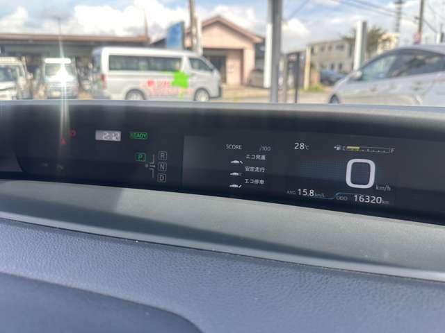 トヨタ プリウス １．８ Ａ Ｅ－ＦＯＵＲ ４ＷＤ H28年 (関東) 99