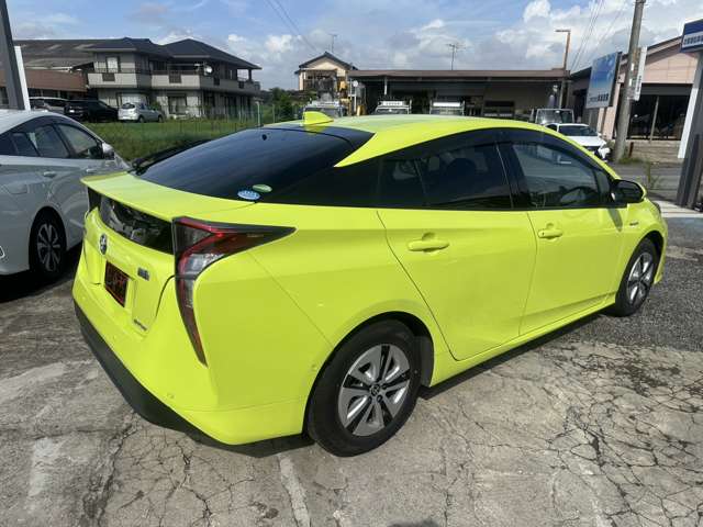 トヨタ プリウス １．８ Ａ Ｅ－ＦＯＵＲ ４ＷＤ H28年 (関東) 99