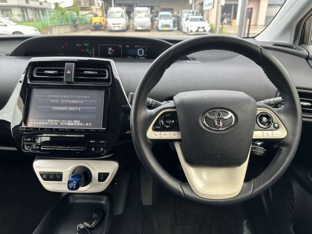 トヨタ プリウス １．８ Ｓ セーフティ プラス H29年 (関東) 99