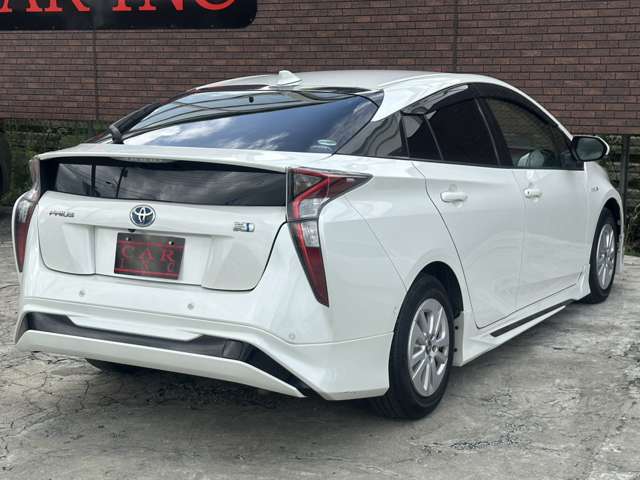 トヨタ プリウス １．８ Ｓ セーフティ プラス H29年 (関東) 99