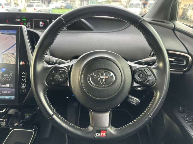 トヨタ プリウスＰＨＶ １．８ Ｓ ナビパッケージ ＧＲ スポーツ H29年 (関東) 99