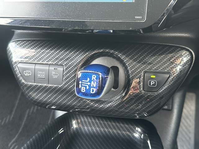 トヨタ プリウスＰＨＶ １．８ Ｓ ナビパッケージ H29年 (関東) 99