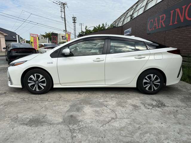 トヨタ プリウスＰＨＶ １．８ Ｓ セーフティパッケージ R1年 (関東) 99