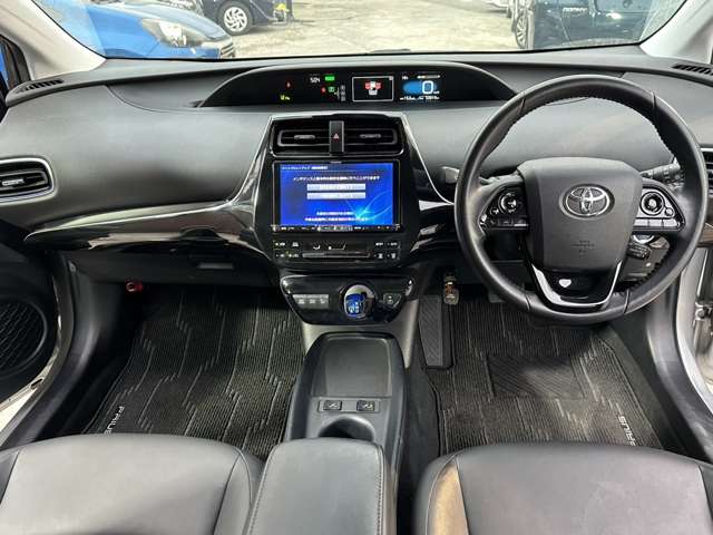 トヨタ プリウス １．８ Ｓ ツーリングセレクション R1年 (関東) 99