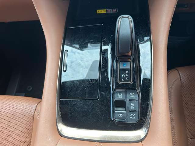 トヨタ ヴェルファイア　ハイブリッド ハイブリッド ２．５ Ｚプレミア R5年 (関東) 99