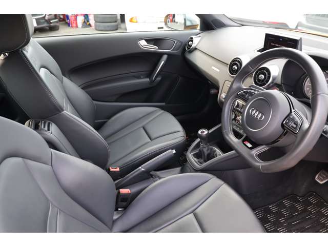 アウディ Ｓ１ ２．０ ４ＷＤ H27年 (関東) 99