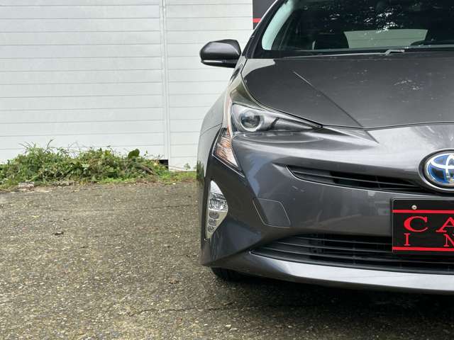 トヨタ プリウス １．８ Ｓ Ｅ－ＦＯＵＲ ４ＷＤ H28年 (関東) 99