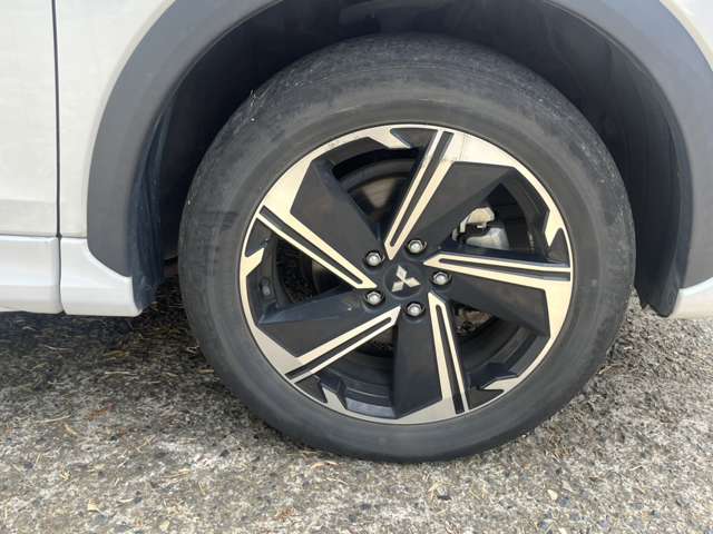 三菱 エクリプス　クロス　ＰＨＥＶ ＰＨＥＶ ２．４ Ｐ ４ＷＤ R3年 (関東) 99