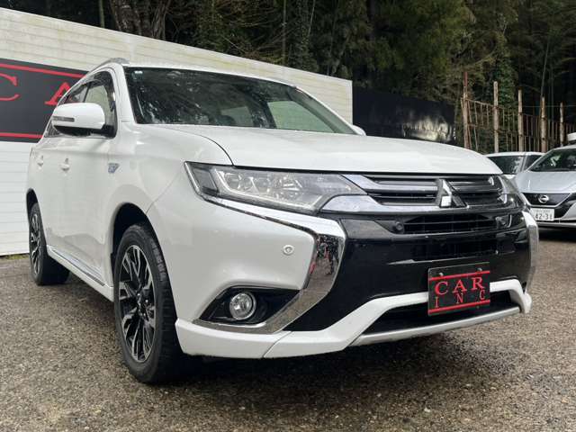三菱 アウトランダーＰＨＥＶ ２．０ Ｇ セーフティパッケージ ４ＷＤ H28年 (関東) 99