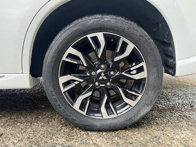 三菱 アウトランダーＰＨＥＶ ２．０ Ｇ セーフティパッケージ ４ＷＤ H28年 (関東) 99