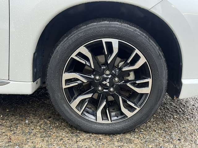 三菱 アウトランダーＰＨＥＶ ２．０ Ｇ セーフティパッケージ ４ＷＤ H28年 (関東) 99
