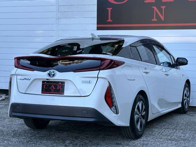 トヨタ プリウスＰＨＶ １．８ Ｓ ナビパッケージ H29年 (関東) 99