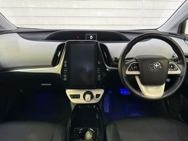 トヨタ プリウスＰＨＶ １．８ Ａ H29年 (関東) 99