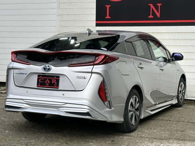 トヨタ プリウスＰＨＶ １．８ Ａ H29年 (関東) 99