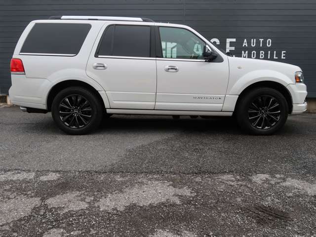 リンカーン ナビゲーター ３．５ ４ＷＤ H27年 (関東) 99