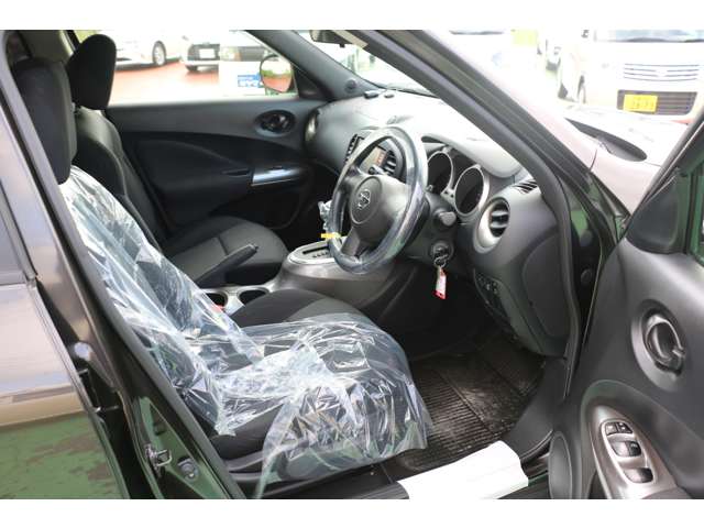 日産 ジューク １．５ １５ＲＳ タイプＶ H25年 (関東) 99