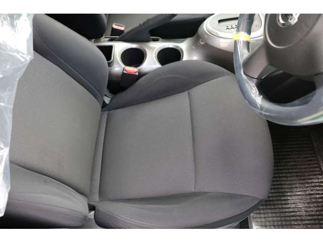 日産 ジューク １．５ １５ＲＳ タイプＶ H25年 (関東) 99