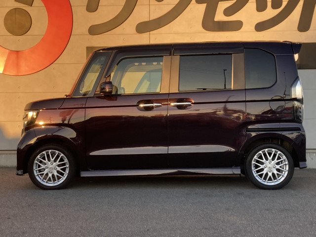 ホンダ Ｎ　ＢＯＸ カスタム ６６０ Ｌ ターボ R5年 (四国) 99