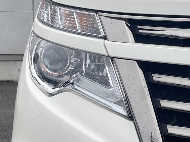 日産 エルグランド ２．５ ２５０ハイウェイスター プレミアム アーバンクロム H29年 (四国) 99