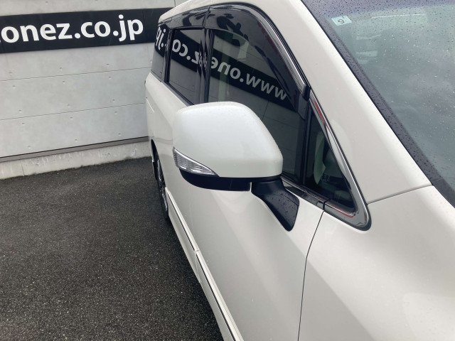 日産 エルグランド ２．５ ２５０ハイウェイスター プレミアム アーバンクロム H29年 (四国) 99
