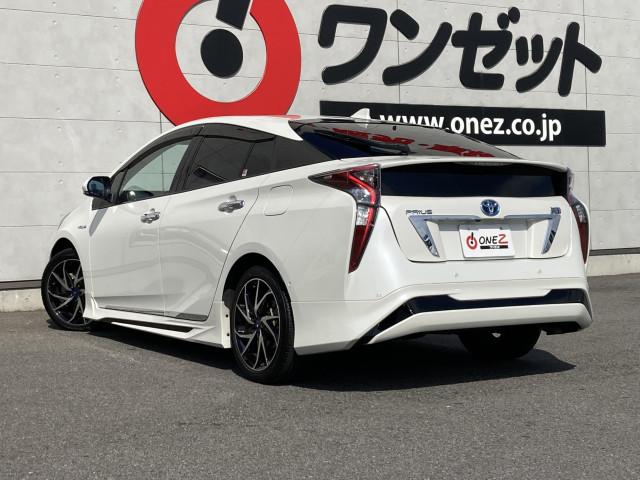 トヨタ プリウス １．８ Ａ ツーリングセレクション H29年 (四国) 99